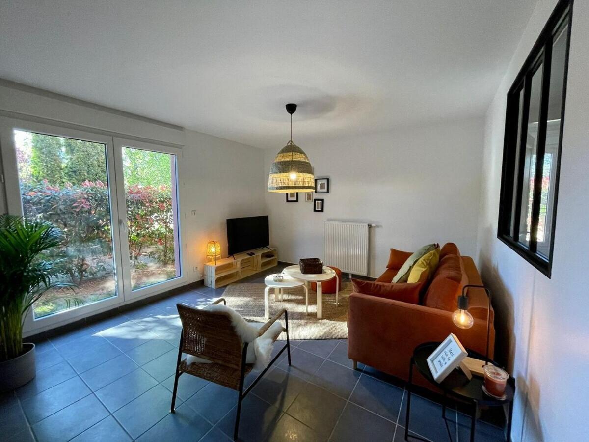 Le Loft De Genas - La Cabane Exterior photo